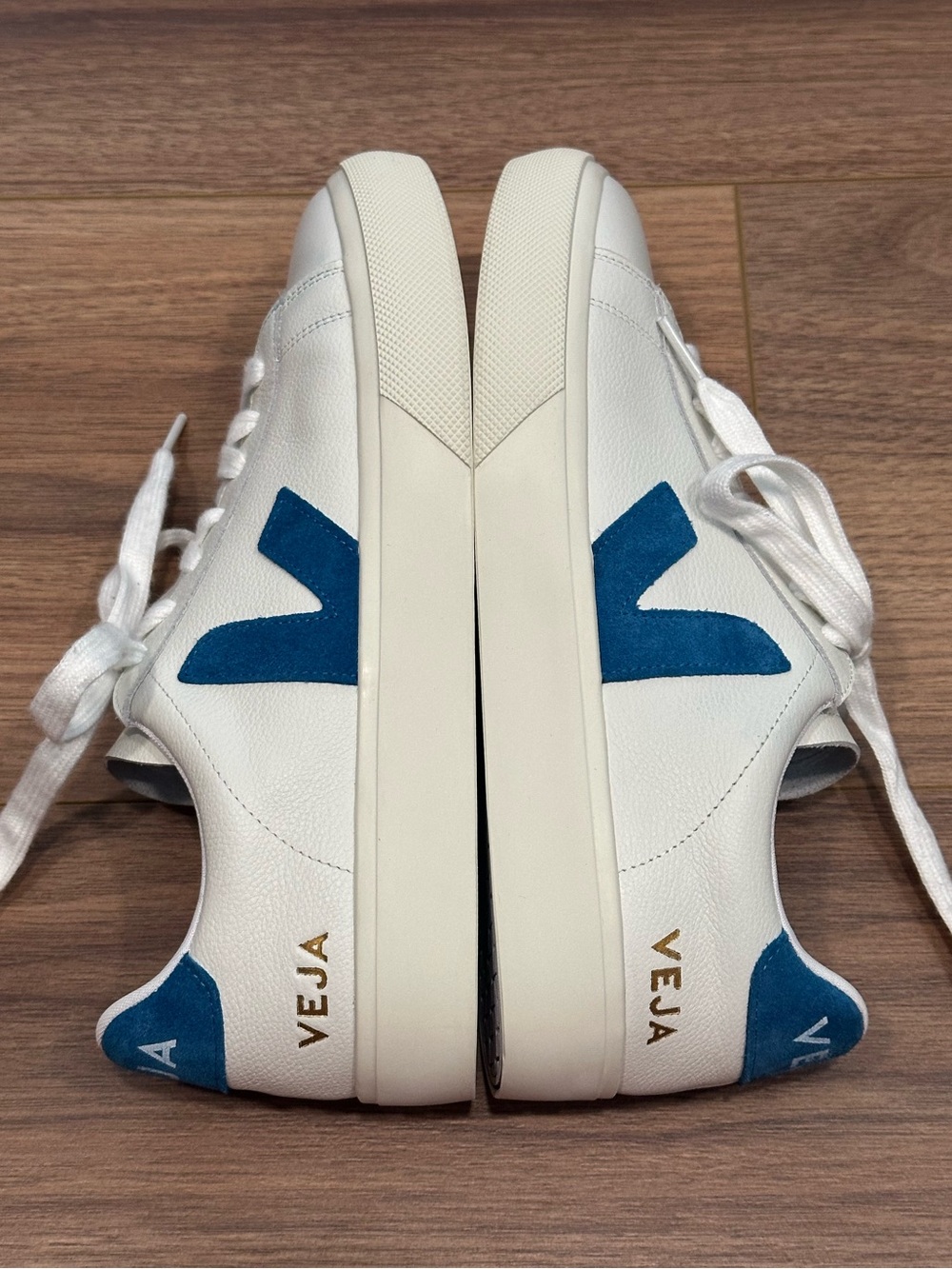 Veja Campo Leather Sneaker in White/Swedish Blue Size 7 - Picture 7 of 11